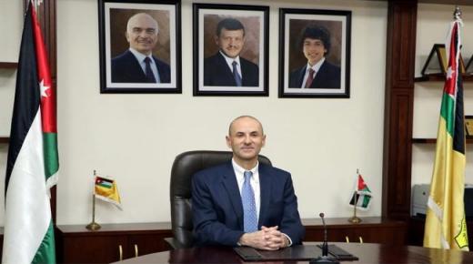 مجلس عمداء الجامعة الاردنية يقرر ترقية البروفيسور اسامة سماره … مبارك