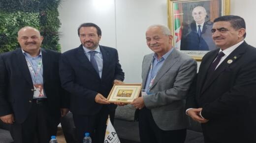 الجغبير يلتقي مسؤولين جزائريين لبحث تعزيز التبادل التجاري بين البلدين