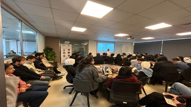 طلبة “لشرق الأوسط” مهيؤون لهاكثون تقني حول الذكاء الاصطناعي