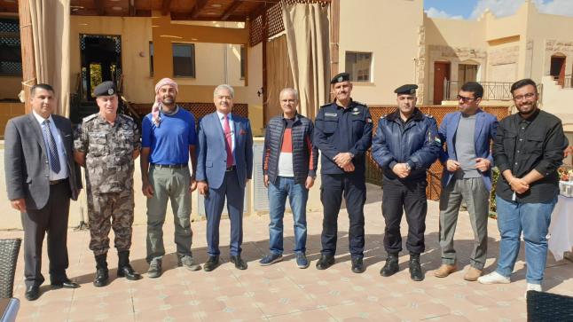 بالفيديو : الرحالة البدوي العالمي” فجر ابراهيم الزوايده “يصل الى محطته الاخيرة بالعقبة وسط استقبال رسمي 