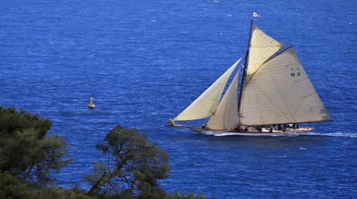 فقدان يخت يحمل ثلاثة روس قبالة السعودية واليمن