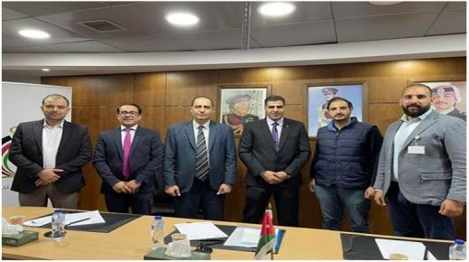 وفد من كلية تكنولوجيا المعلومات بجامعة الزرقاء يزور المركز الأردني للتصميم والتطوير