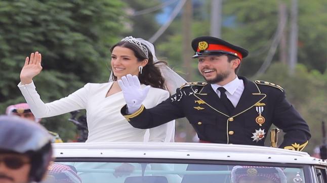 مدير عام شركة المدن الصناعية الاردنية عمر جويعد يهنيء الملك بزفاف الامير حسين