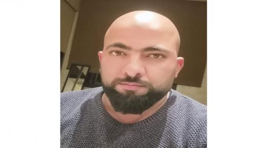 مت فارغاً