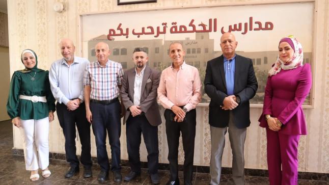 الفنان الاردني “حسين طبيشات ” يزور مدارس الحكمة الثانوية