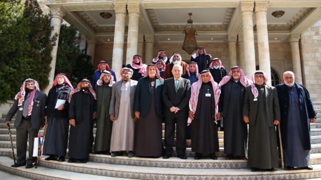 العيسوي يلتقي مجموعة من المصابين العسكريين في معركة الكرامة