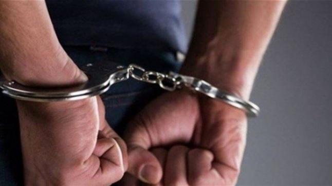 القبض على نجل شخصية عشائرية معروفة بتهمة التجارة بالمخدرات