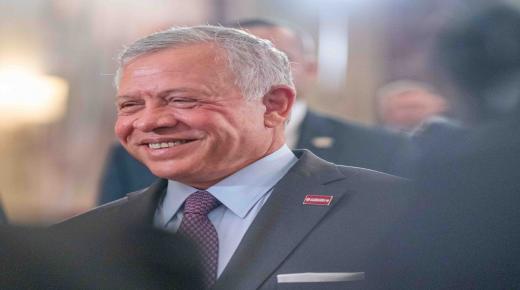 الملك يتلقى برقيات بالذكرى الـ 25 ليوم الوفاء والبيعة