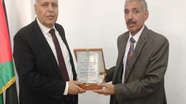 محافظ الزرقاء حسن الجبور يرعى افتتاح مكتب خدمات منطقة الطافح – صور