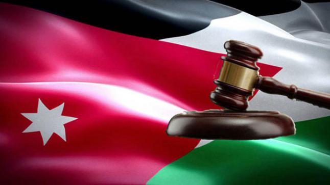 توقيف مالكي مستودع الدجاج الفاسد و6 موظفين