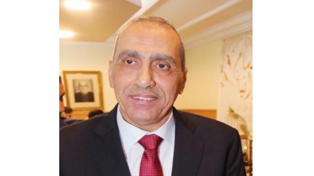(سَتَبقى في القُلوبِ يا مَلكَ القُلوب)