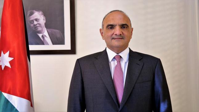 هل يجرؤ الخصاونة على امر دفاع يلزم المتمنعين من النواب السابقين على اعادة لوحات مركباتهم النيابية