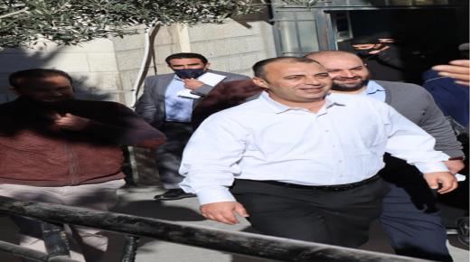 شاهد الصور … لحظة خروج الزميل جمال حداد بعد الإفراج عنه
