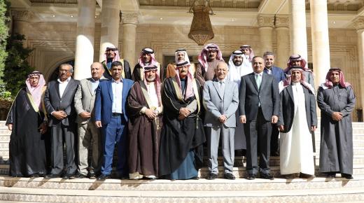 خلال لقائهم رئيس الديوان الملكي فعاليات شعبية وثقافية ونسائية يثمنون جهود الملك ومساعيه لوقف الحرب على غزة