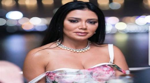 “قبلات وبيكيني واكثر من ذلك”…رانيا يوسف: “ما عندي خطوط حمراء في التمثيل”.. فيديو