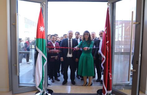 “الشرق الأوسط” تُطلق فرع IEEE للروبوتات والأتمتة