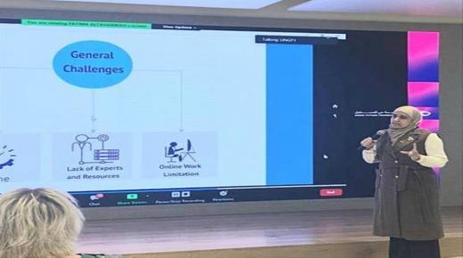 طالبة من جامعة الأميرة سميّة للتكنولوجيا تشارك في مؤتمر للبيانات الضخمة في معرض إكسبو دبي 2020