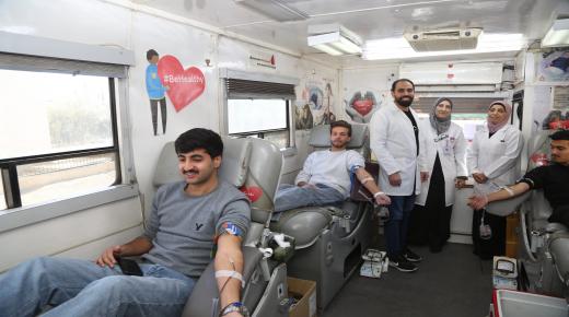 حملة للتبرع بالدم في جامعة الزيتونة الأردنية