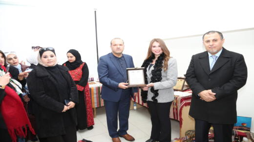 كلية الآداب في جامعة الزيتونة الأردنية تنظّم فعالية تربوية متخصصة حول ” الوسائل التعليمية