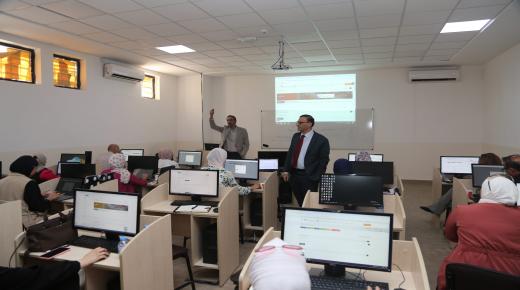 دورة تدريبية في الزيتونة بعنوان ” استخدام وإدارة منظومة التعلم الالكتروني و الامتحانات “.