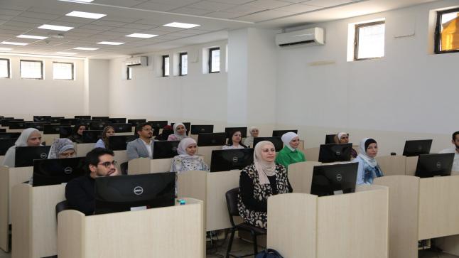 ورشة عمل في كلية الصيدلة في الزيتونة للتدريب على برمجية “حكيم”.