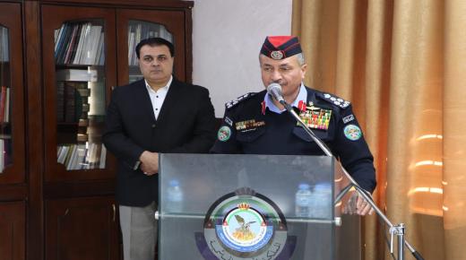 ورشة عمل عن دور عمادات شؤون الطلبة والمرشدين التربويين في التوعية من المخدرات”.