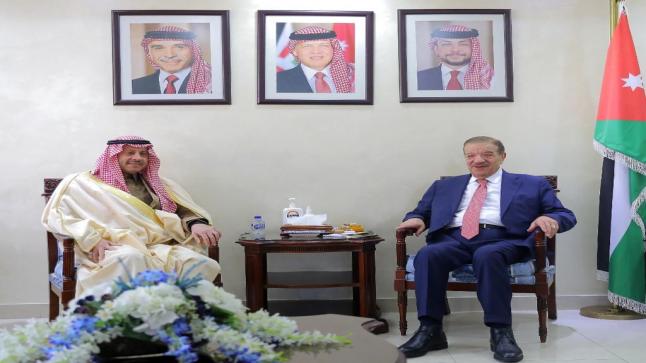 الدغمي يستقبل سفير خادم الحرمين الشريفين لدى الأردن نايف بن بندر السديري