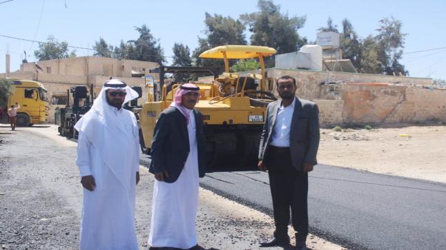 خلف هليل: بلدية الحلابات تباشر بتعبيد وفتح الشوارع داخل حدود البلدية
