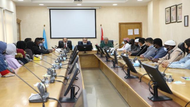 رئيس جامعة الزرقاء يلتقي بممثلي الجاليات الطلابية