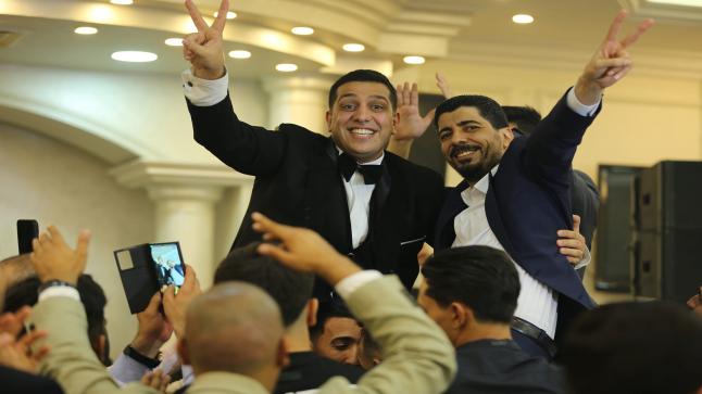 حضور الاف المدعوين على زفاف الزميل علاء عشا الدوايمة .. مبارك – صور وفيديو