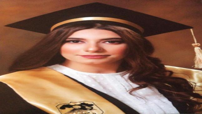 الاعلامي محمد ابو الهيجاء يهنىء ابنة شقيقته بمناسبة نجاحها بالتوجيهي