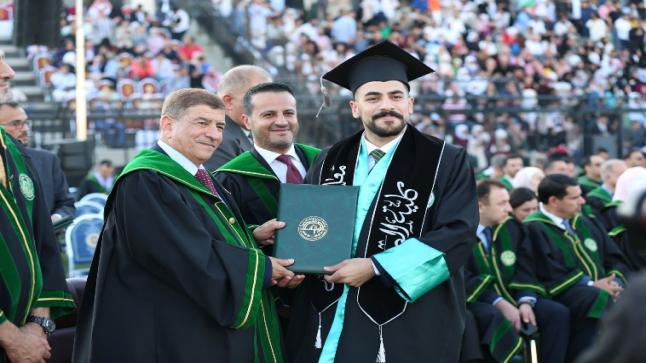 جامعة الزيتونة تحتفل بتخريج الفوج الثامن والعشرين للفصل الدراسي الصيفي