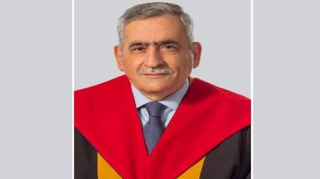 معالي الدكتور نذير عبيدات قامة وقيمة يعتز بها الأردنيون