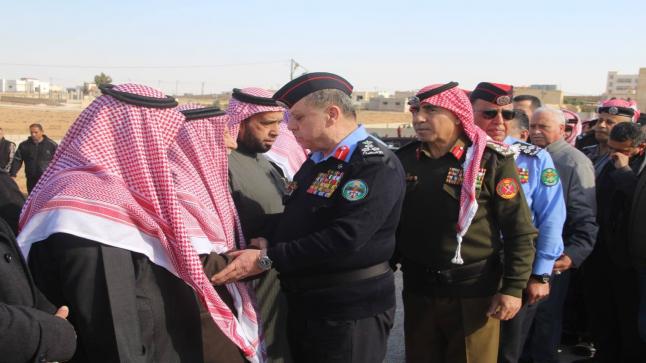 مديرية الأمن العام تشيع جثمان الرائد بني خالد لمثواه الأخير