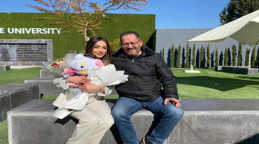 الاعلامي علي الطراونه يحتفل بتخريج اميرته ميس من الجامعة