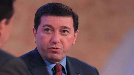 نقل باسم عوض الله إلى المستشفى بعد 762 يومًا من الحبس الانفرادي