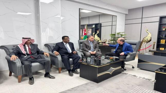 وزير الادارة المحلية يفتتح مبنى بلدية الحلابات الجديد وحديقة “الاستقلال” – صور