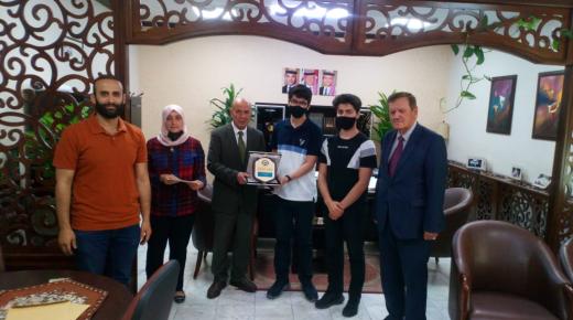 جامعة فيلادلفيا تكرم الفائزين في الملتقى السنوي للإبداع والريادة الثاني للعام 2020/2021