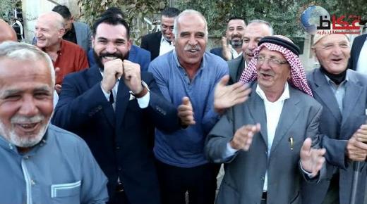 ٱل عليان وٱل الخماش نسايب .. عصام الحلبي طلب وشاكر الجوهري اعطى – صور وفيديو