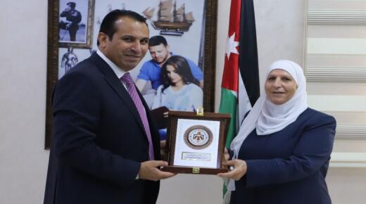 علاء الذيب : الدكتور نواف العجارمة صاحب امواقف النبيلة