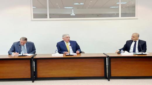 منتدى الفكر العربي يستقبل وفدًا عسكريًا من جامعة الدفاع الباكستانية