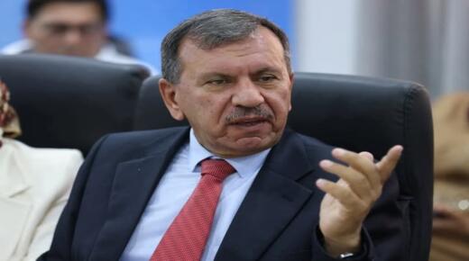 الصيد بالماء العكر