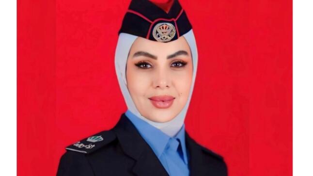 المهندس فايز محارمة يبارك لابنته بمناسبة ترفيعها إلى رتبة رائد
