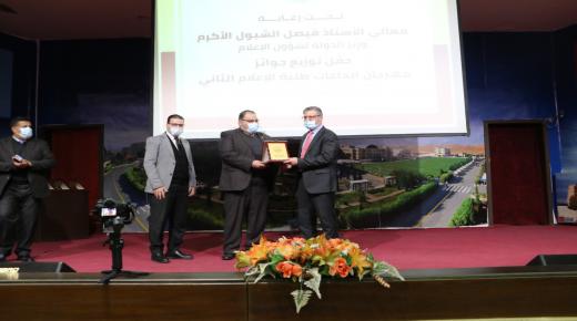 حجازين يكرم الفائزين بمهرجان ابداعات طلبة الاعلام بجامعة الزرقاء