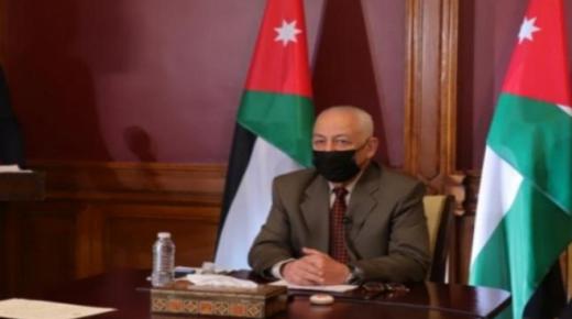رئيس الديوان الملكي العامر ينقل تعازي نائب الملك إلى عشيرة داودية