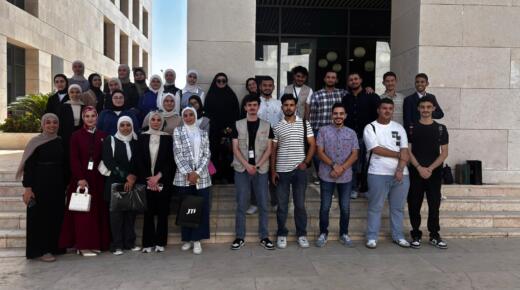 جامعة الزرقاء تشارك في “اليوم الوظيفي” بجامعة الحسين التقنية
