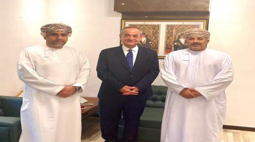 العين عبدالحكيم الهندي يبحث تعزيز التعاون السياحي بين الأردن وسلطنة عمان خلال زيارته لسفارة سلطنة عمان.