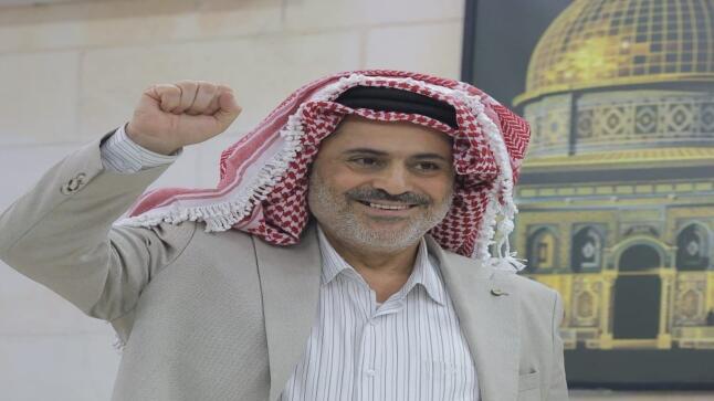 المومني : ينفي ادعاءات رئيس لجنة بلدية الزرقاء م. خالد الخشمان بخصوص سجين السعودية