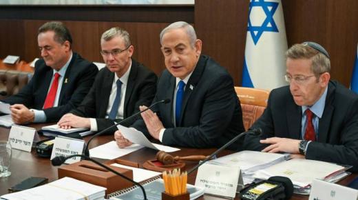 إعلام عبري: نتنياهو يعقد مناقشة أمنية بشأن سوريا ولبنان