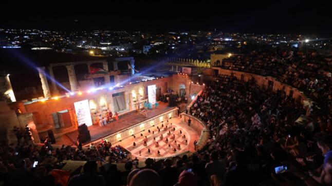 مهرجان جرش 2025 يمنح الجمعيات المحلية مساحة للتألق والترويج لمنتجاتها
